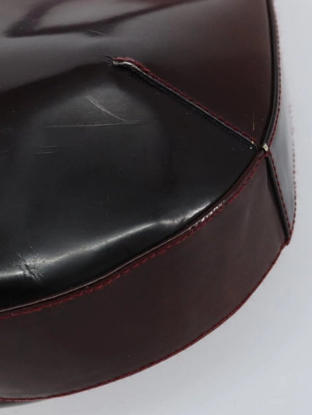 Salvatore Ferragamo Gancini Shoulder Bag Patent leather Red Silver Auth 160692 - Picture 10 of 14